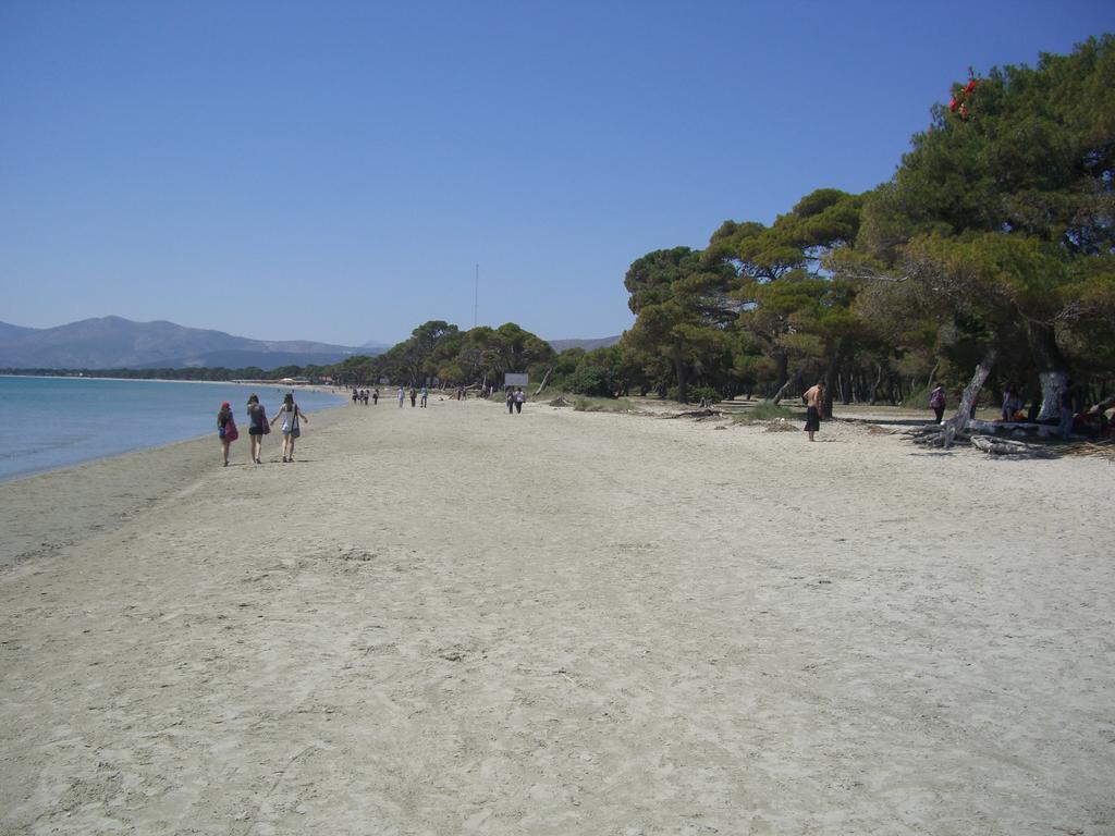 Villa Verde Apart-Hotel Nea Makri Exterior photo
