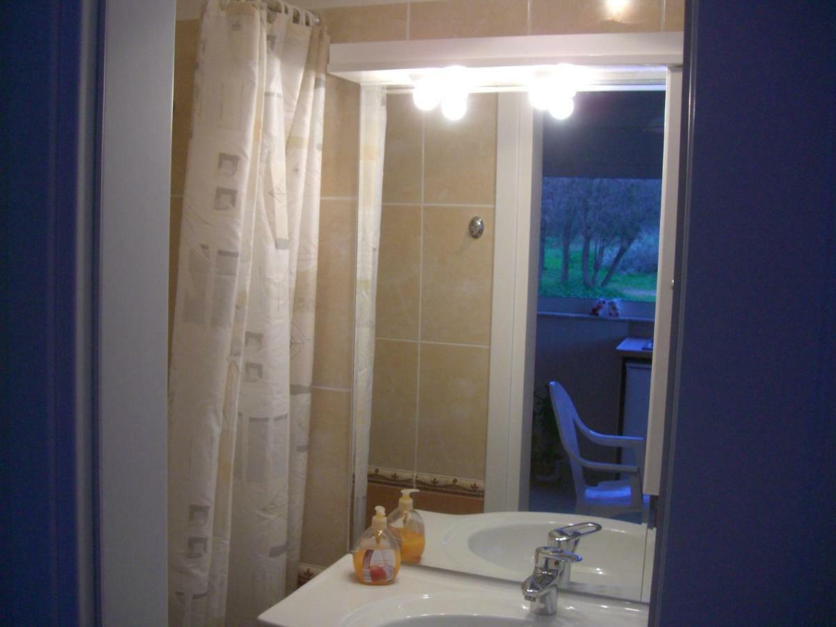 Villa Verde Apart-Hotel Nea Makri Exterior photo